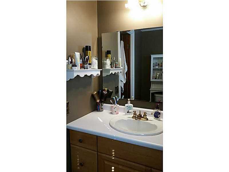 96 Mann School Road Smithfield, RI 02917 - Photo 13 of 23 Bathroom.