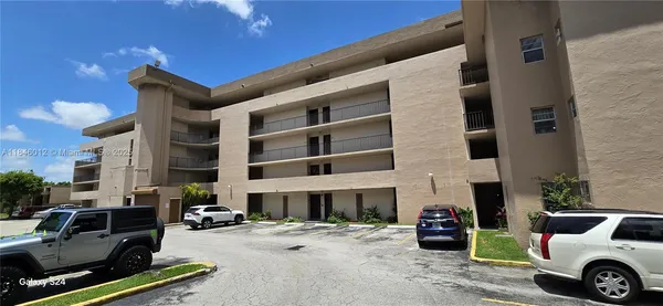 $260,000 | 816 Northwest 87th Avenue, Unit 107, Miami, FL 33172
