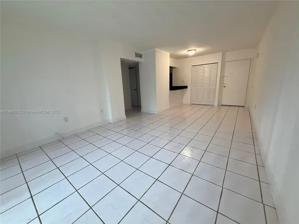 $260,000 | 816 Northwest 87th Avenue, Unit 107, Miami, FL 33172