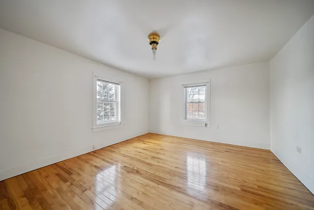 $299,900 | 15 A Roosevelt Avenue, Hudson, NH 03051