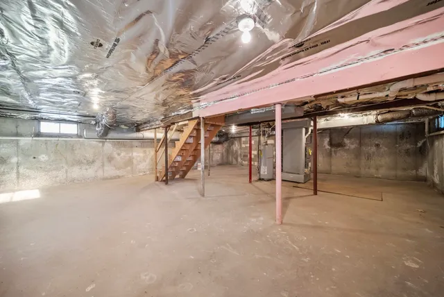 $299,900 | 15 A Roosevelt Avenue, Hudson, NH 03051