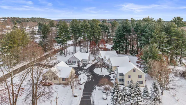 $299,900 | 15 A Roosevelt Avenue, Hudson, NH 03051