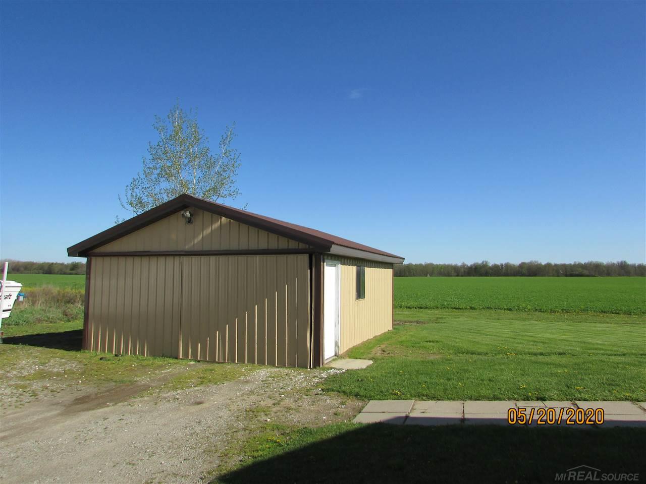 3359 Galbraith Line Road Yale, MI 48097 - Photo 25 of 28 50011937-24.JPG