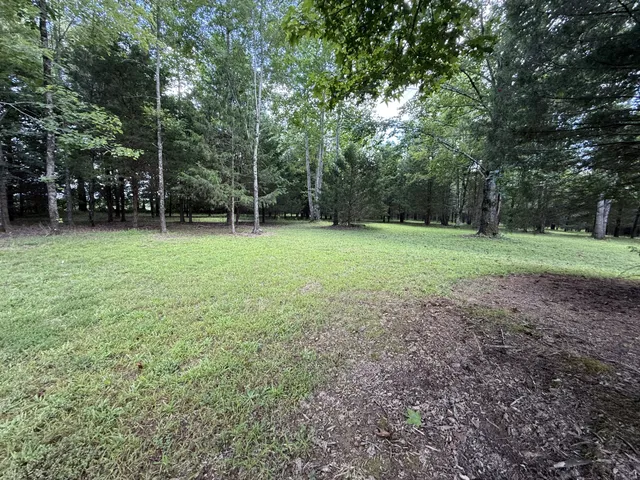 $337,500 | 614 Fairview Road, Loretto, TN 38469