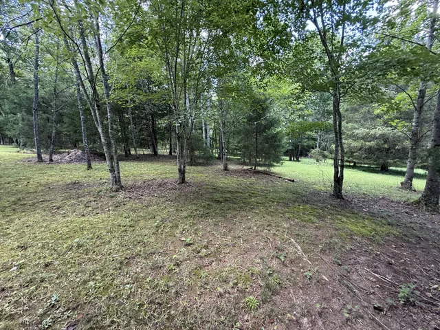 $337,500 | 614 Fairview Road, Loretto, TN 38469