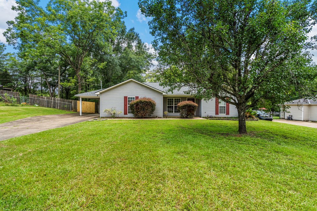5848 Mullin-Stroud Road Smiths Station, AL 36877 - Photo 3 of 27