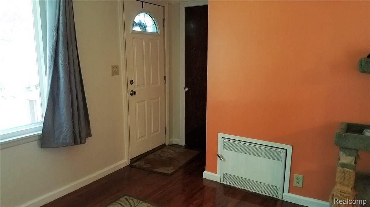 3125 Hessel Avenue Rochester, MI 48307 - Photo 2 of 22 20170823_102737.jpg