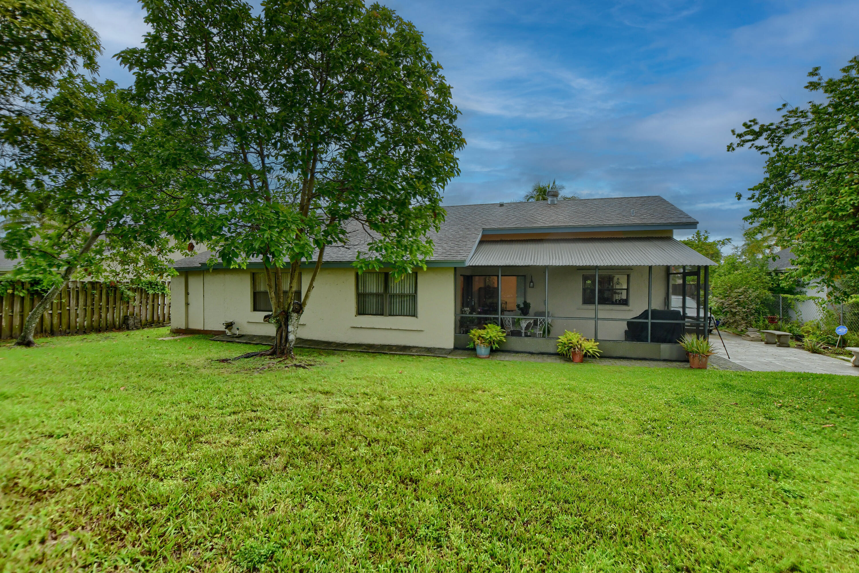 9206 Gettysburg Road Boca Raton, FL 33434 - Photo 21 of 23 BackElevation