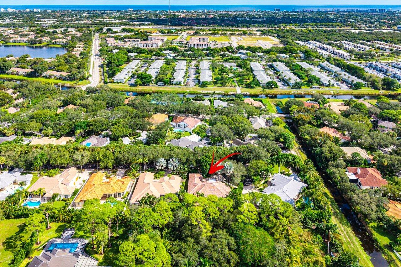 2560 Whispering Oaks Lane Delray Beach, FL 33445 - Photo 13 of 41 a view of a city