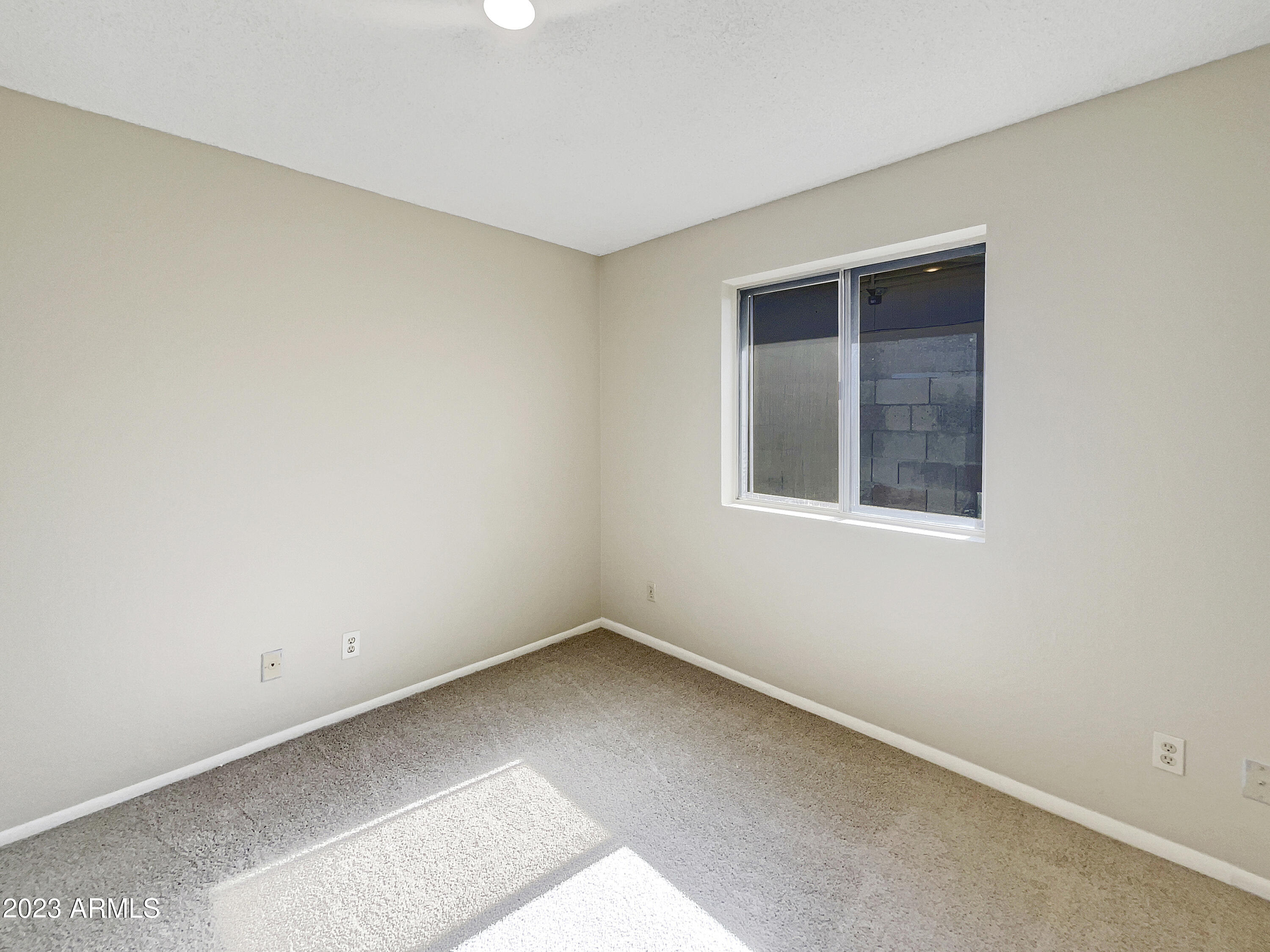 9013 West Roma Avenue Phoenix, AZ 85037 - Photo 12 of 25 photo_12