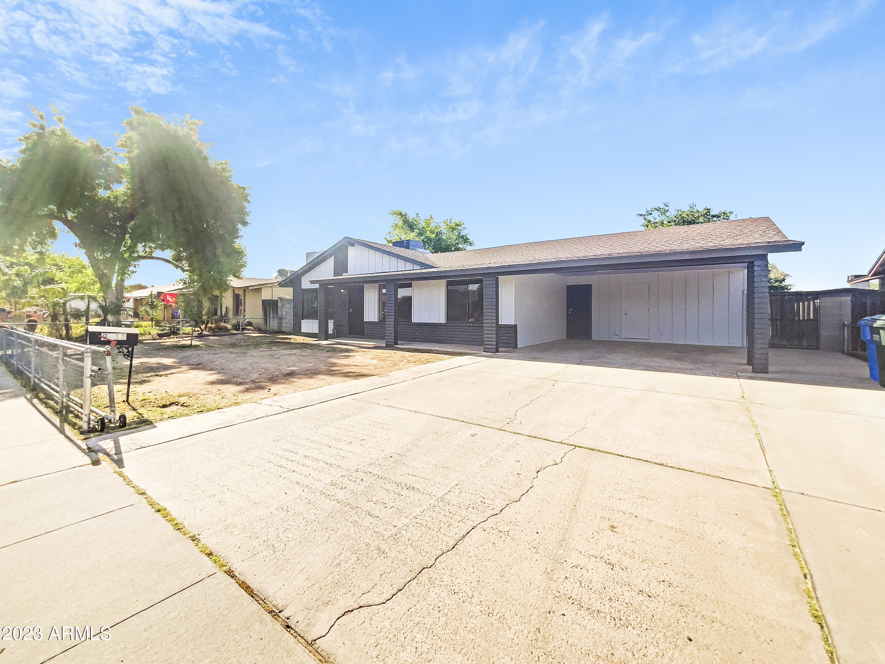9013 West Roma Avenue Phoenix, AZ 85037 - Photo 3 of 25 photo_03