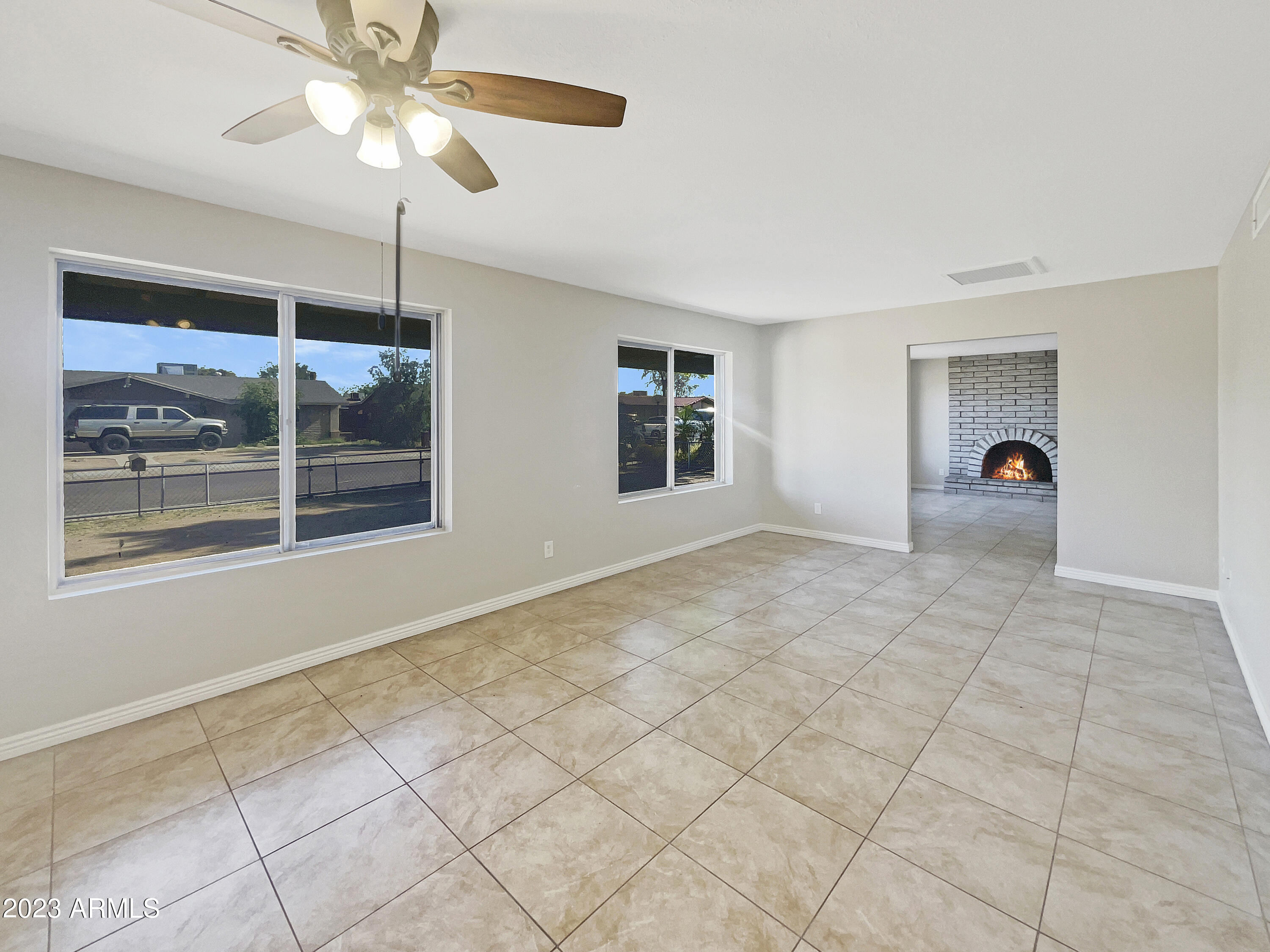 9013 West Roma Avenue Phoenix, AZ 85037 - Photo 7 of 25 photo_07