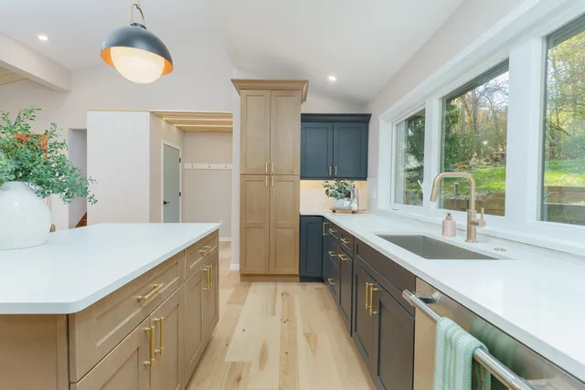 $1,450,000 | 333 Riverview Drive, Ann Arbor, MI 48104