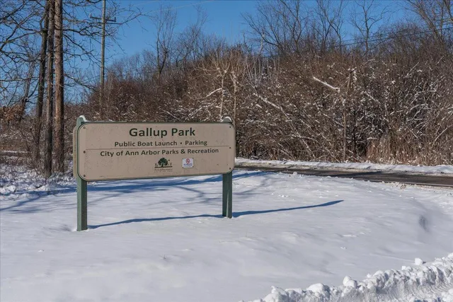 $1,450,000 | 333 Riverview Drive, Ann Arbor, MI 48104