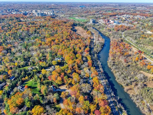 $1,450,000 | 333 Riverview Drive, Ann Arbor, MI 48104