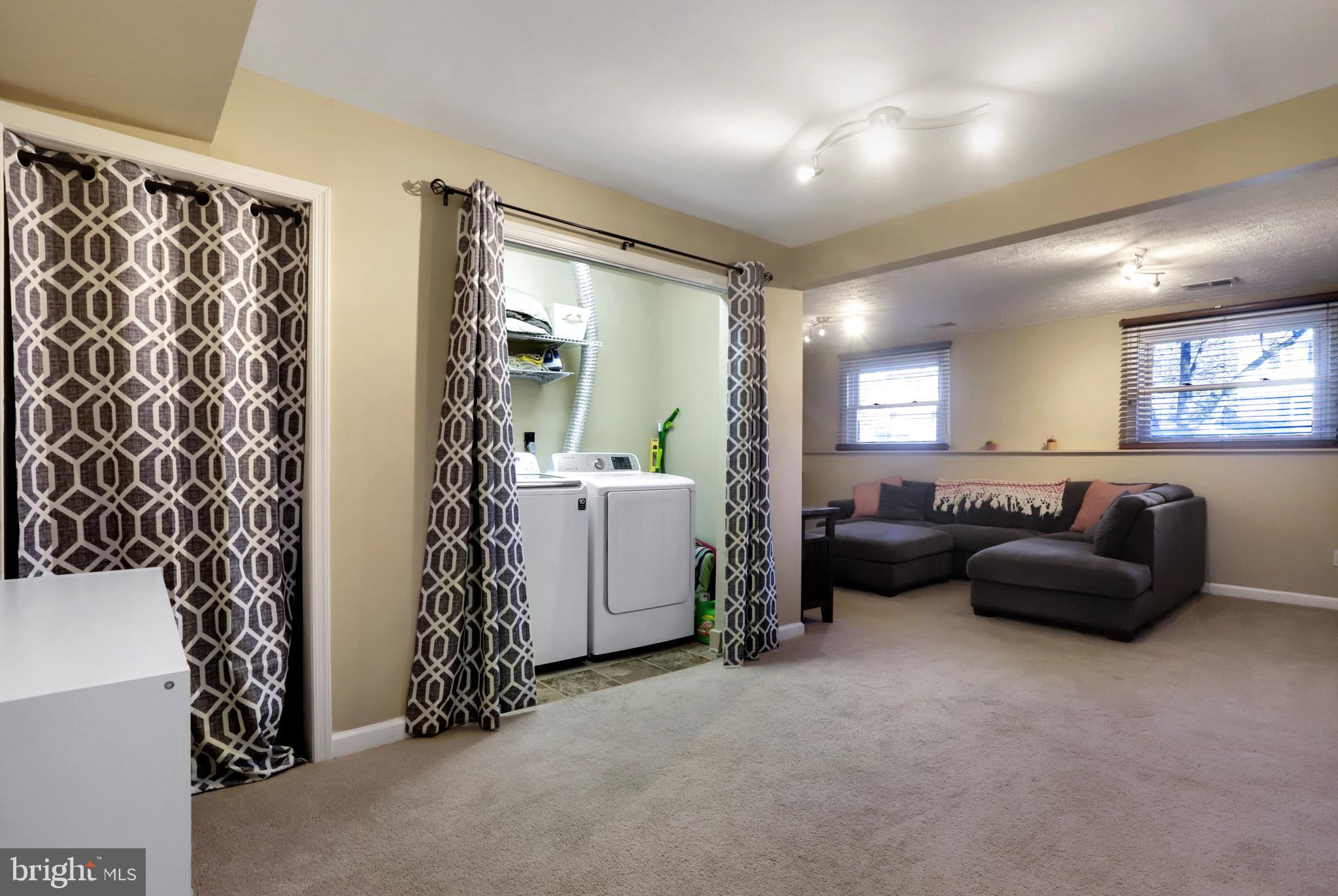 1771 Stonehaven Lane Frederick, MD 21702 - Photo 36 of 37 Washer and dryer included