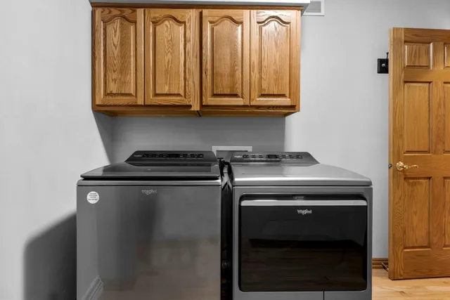 $535,900 | 217 North Patricia Lane, Wrightstown, WI 54180