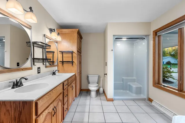 $535,900 | 217 North Patricia Lane, Wrightstown, WI 54180