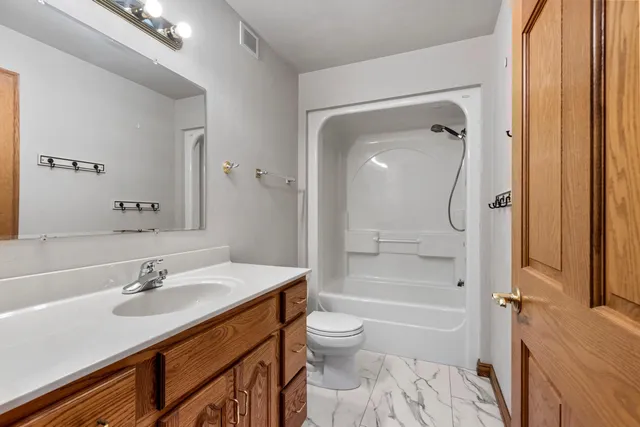 $535,900 | 217 North Patricia Lane, Wrightstown, WI 54180