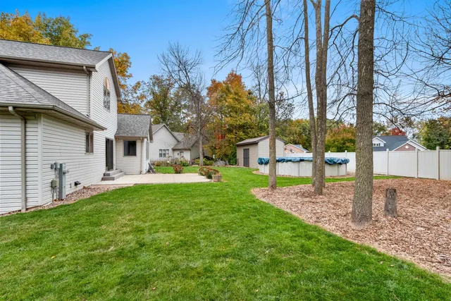 $535,900 | 217 North Patricia Lane, Wrightstown, WI 54180