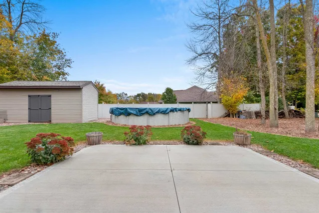 $535,900 | 217 North Patricia Lane, Wrightstown, WI 54180