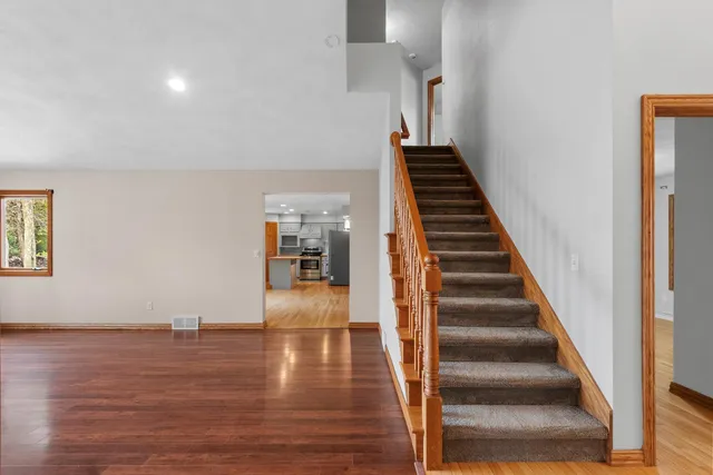 $535,900 | 217 North Patricia Lane, Wrightstown, WI 54180