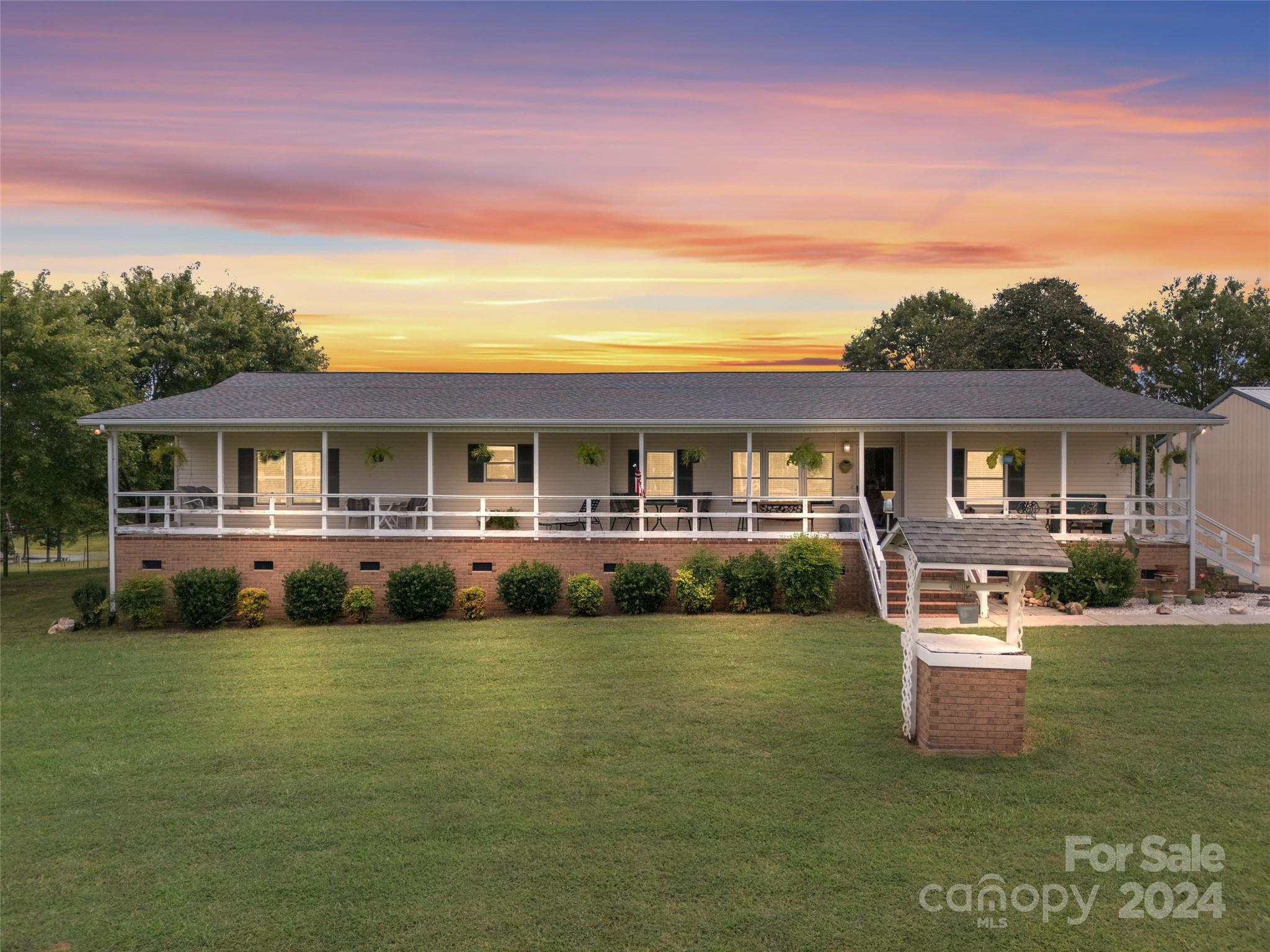 4865 Mel Nunnery Road Fort Lawn, SC 29714 - Photo 2 of 36 Gallery Image 2
