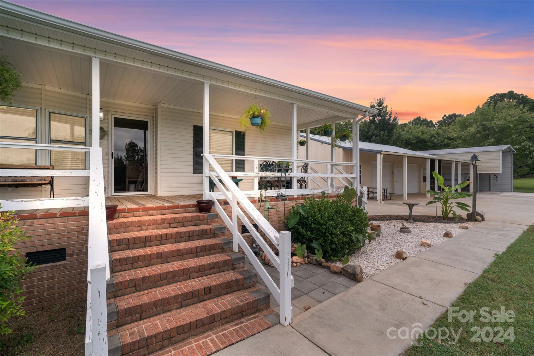 4865 Mel Nunnery Road Fort Lawn, SC 29714 - Photo 3 of 36 Gallery Image 3