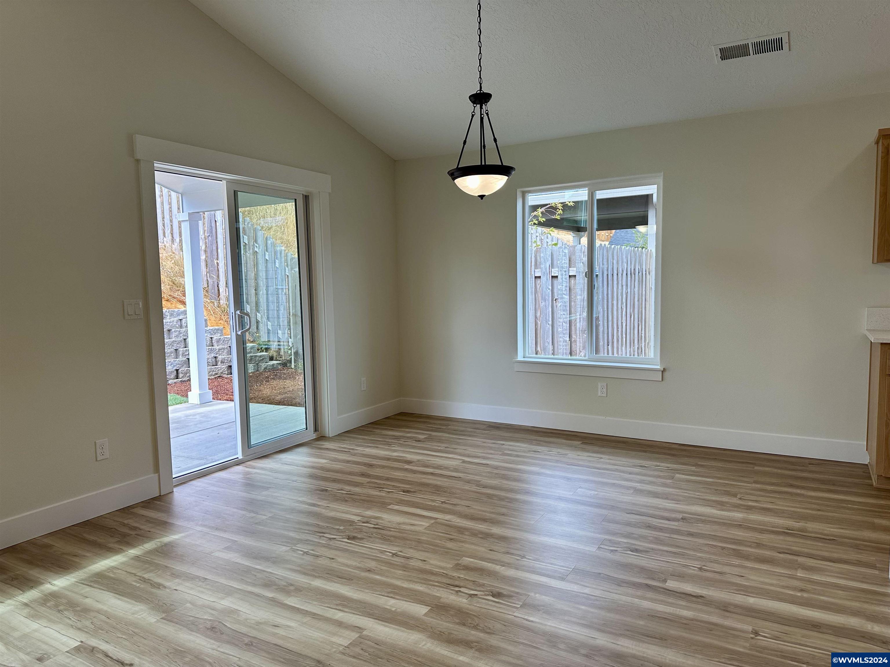5699 Jeremy Vly Road Southeast Salem, OR 97306 - Photo 13 of 27 Gallery Image 13