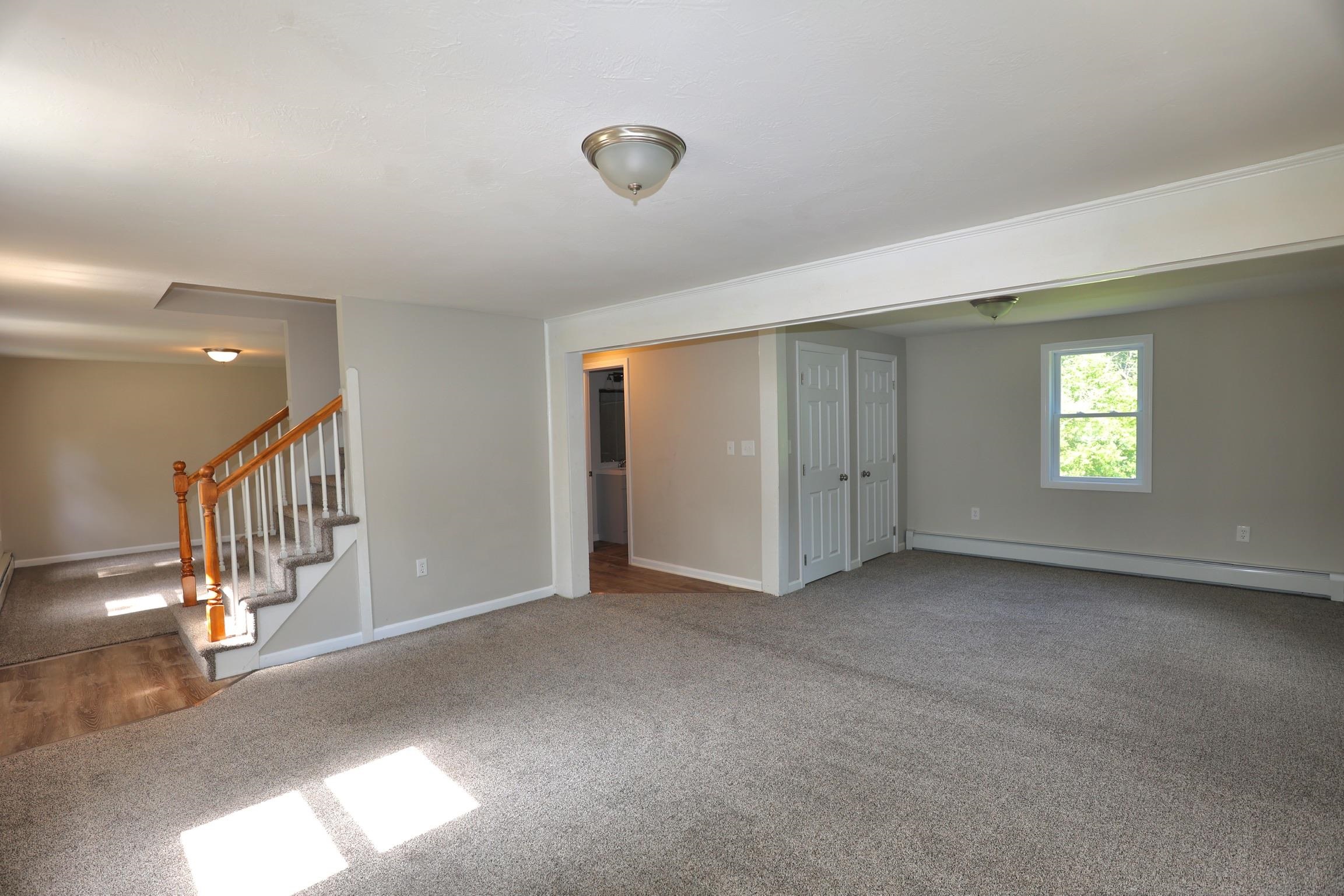138 Lull Road Weare, NH 03281 - Photo 5 of 24