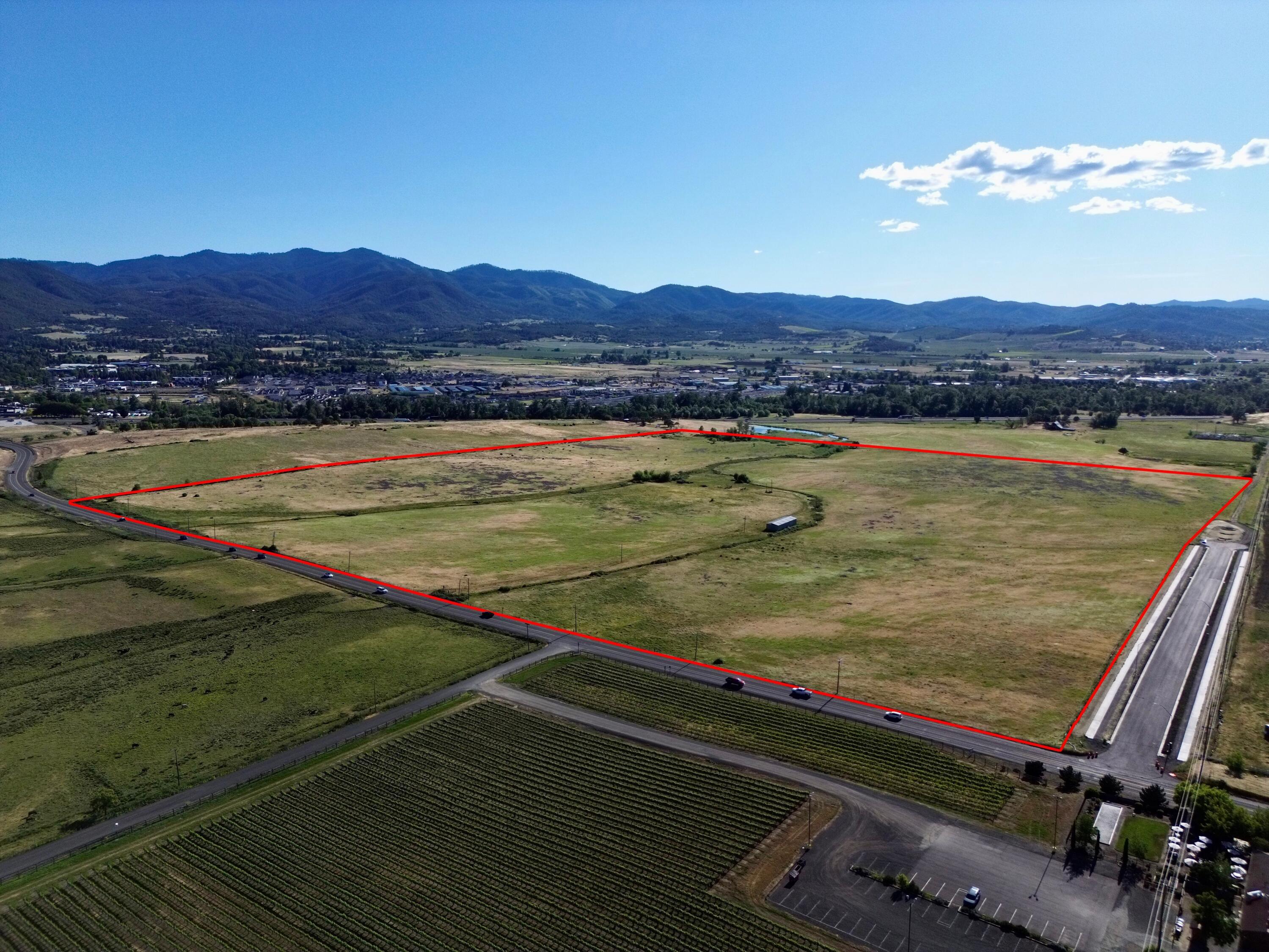 North Phoenix Road, Unit 501 Medford, OR 97504 - Photo 1 of 7 N Phoenix 1