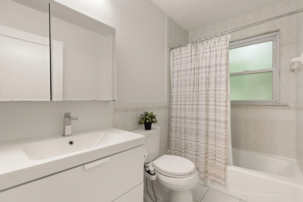 67 Washington Street Reading, MA 01867 - Photo 18 of 42 Gallery Image 18