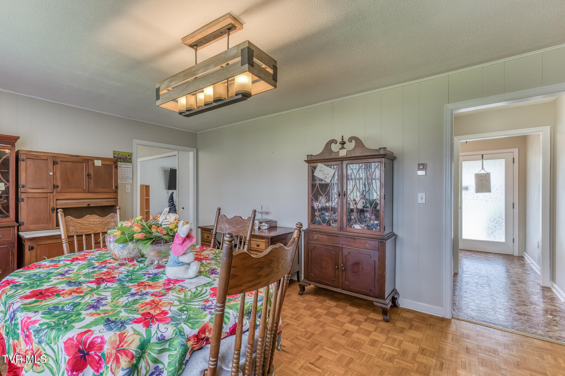 609 Hollyhill Road Johnson City, TN 37604 - Photo 20 of 47 609 Hollyhill Rd-18