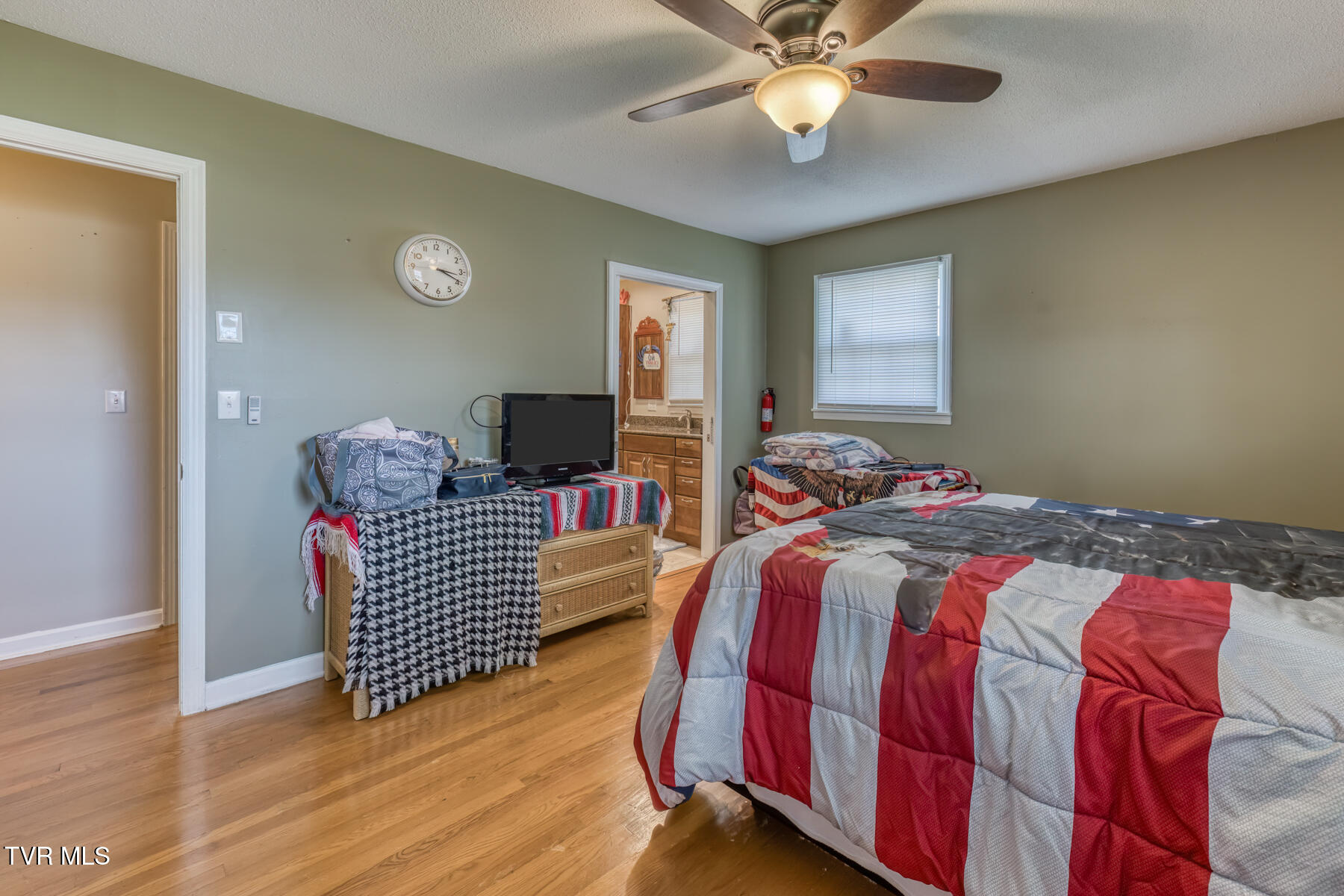 609 Hollyhill Road Johnson City, TN 37604 - Photo 22 of 47 609 Hollyhill Rd-20