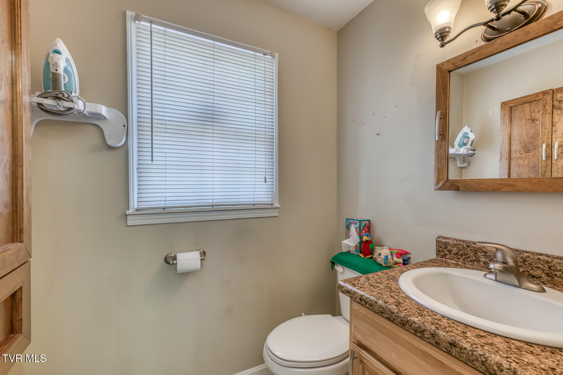 609 Hollyhill Road Johnson City, TN 37604 - Photo 30 of 47 609 Hollyhill Rd-29