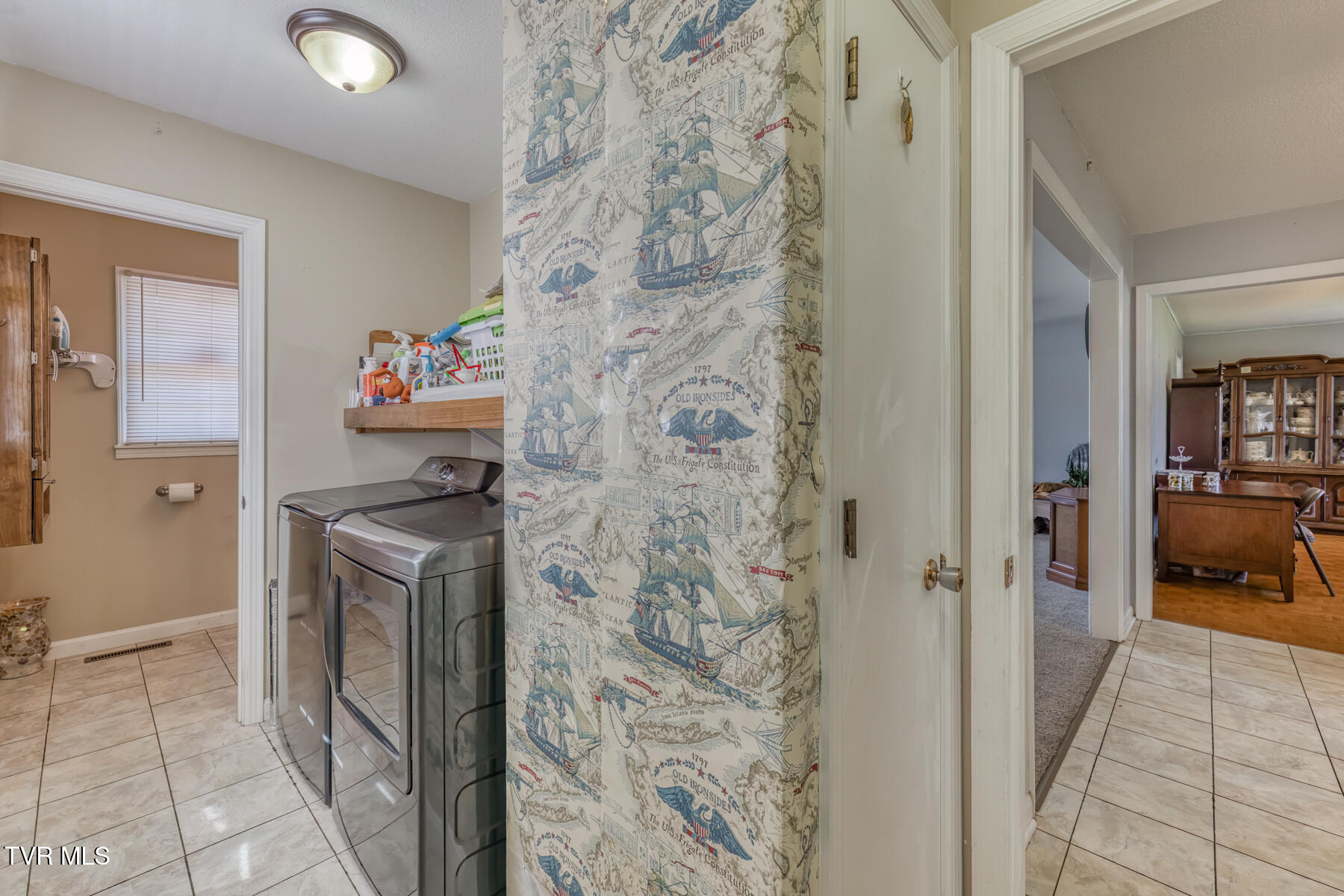 609 Hollyhill Road Johnson City, TN 37604 - Photo 31 of 47 609 Hollyhill Rd-28