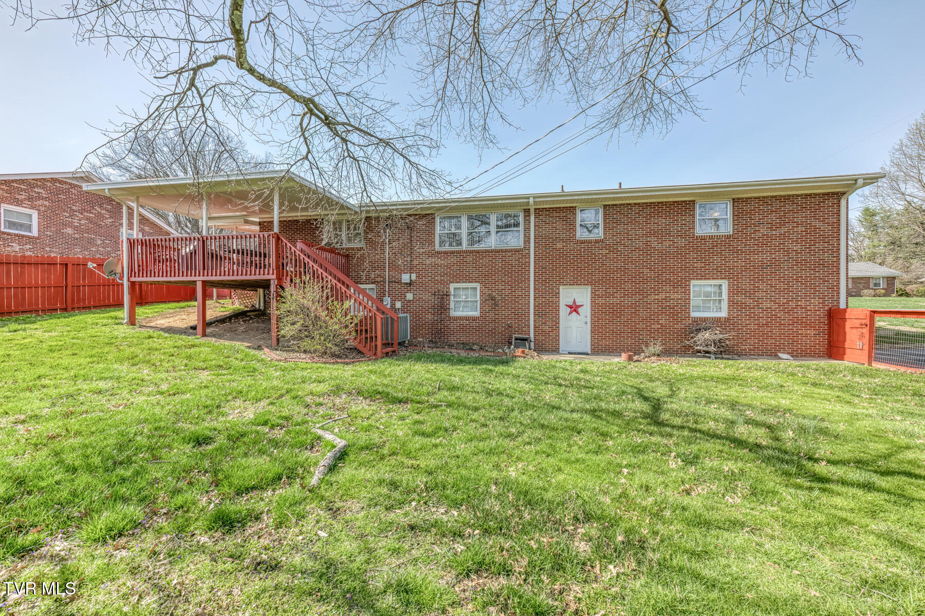 609 Hollyhill Road Johnson City, TN 37604 - Photo 47 of 47 609 Hollyhill Rd-44