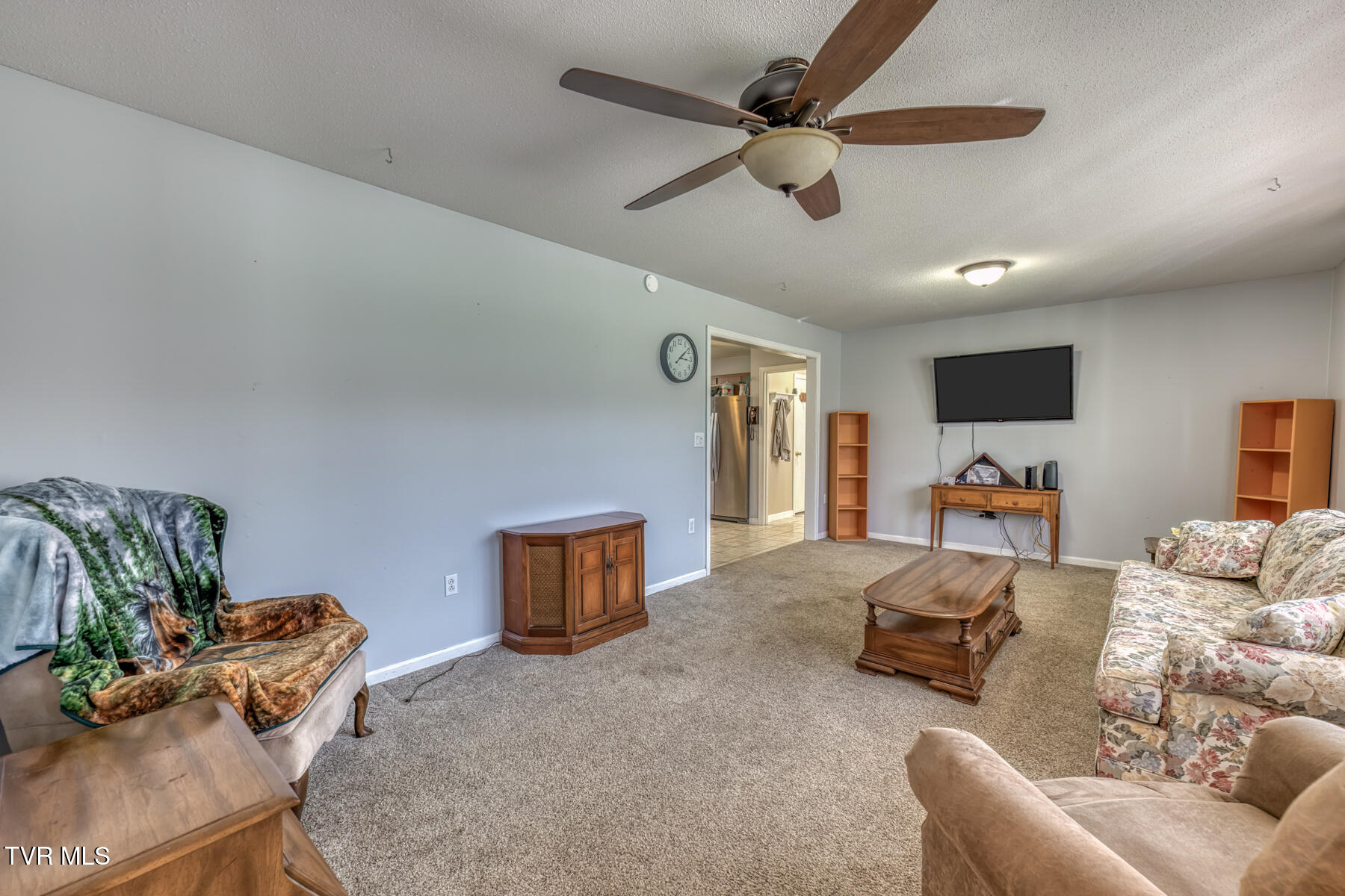609 Hollyhill Road Johnson City, TN 37604 - Photo 8 of 47 609 Hollyhill Rd-6