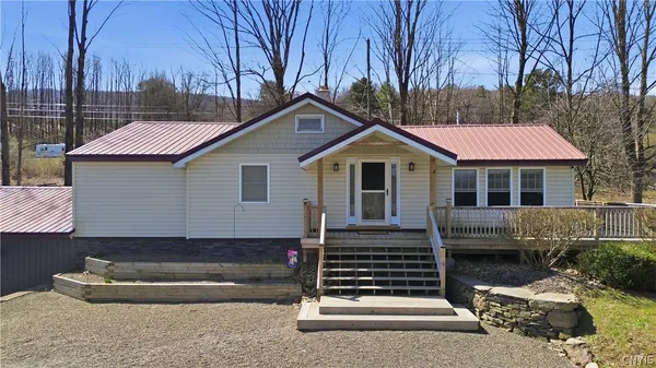 $248,900 | 1516 South Side Drive, Davenport, NY 13820