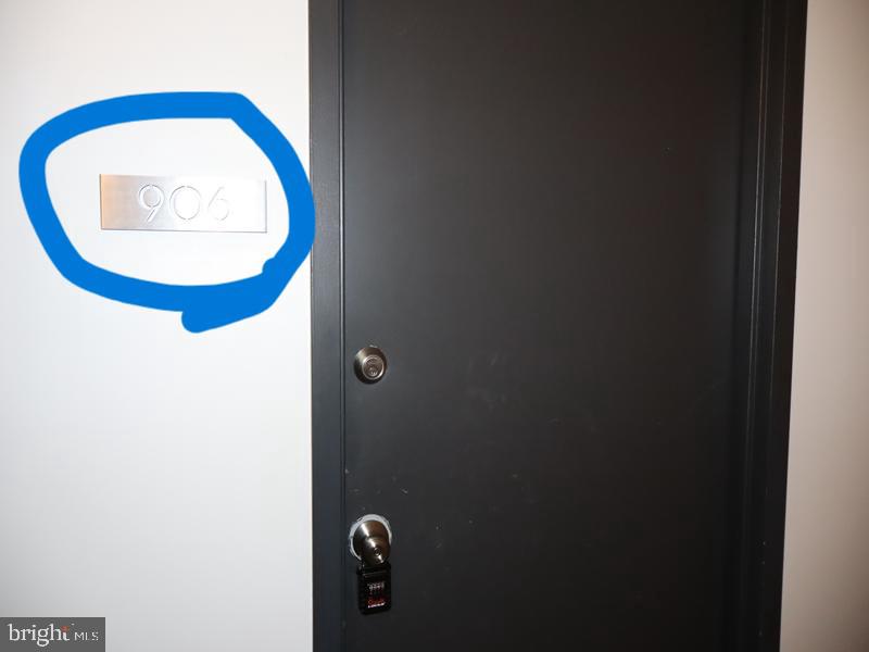 2200-28 Arch Street, Unit 906 Philadelphia, PA 19103 - Photo 2 of 13