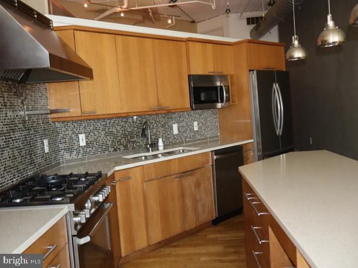 2200-28 Arch Street, Unit 906 Philadelphia, PA 19103 - Photo 7 of 13