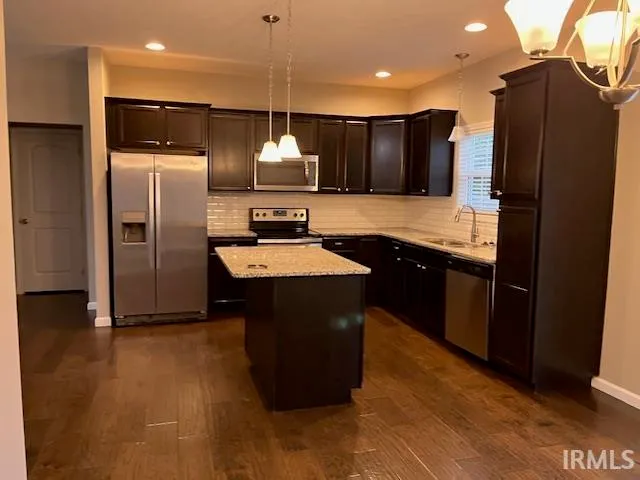 $2,300 | 3621 Arbor Pointe Drive, Newburgh, IN 47630