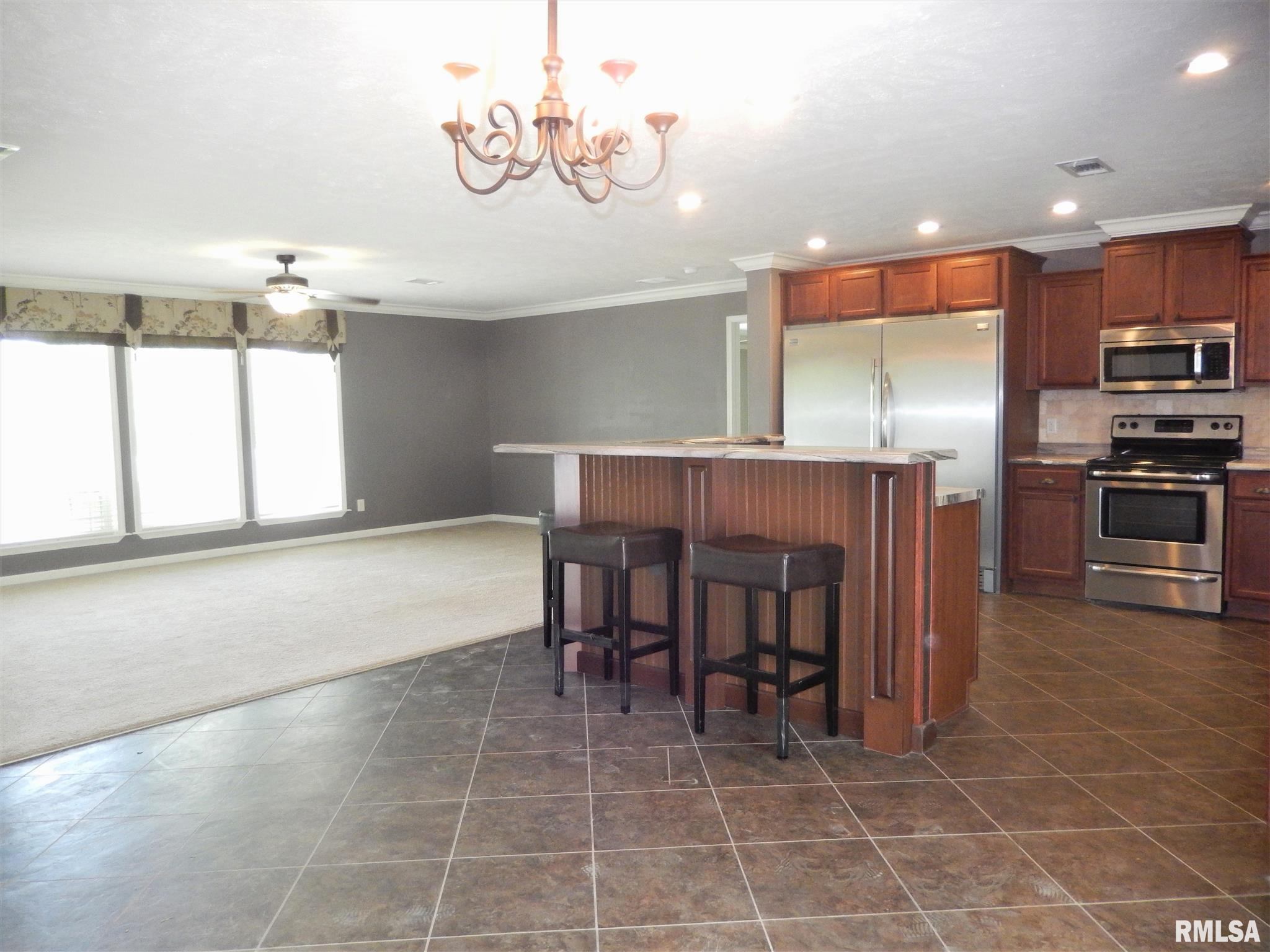 2695 Friendship School Road Anna, IL 62906 - Photo 10 of 45 Gallery Image 10
