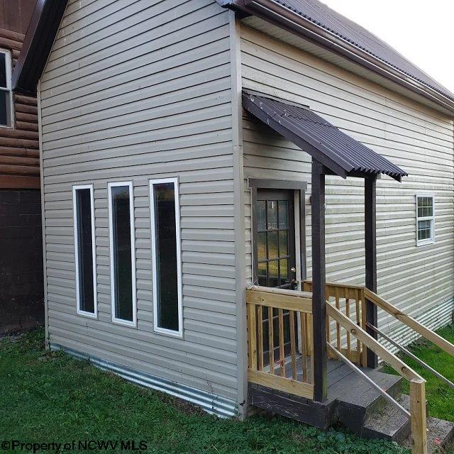 1202 Pleasant Valley Road Fairmont, WV 26554 - Photo 4 of 14 Gallery Image 4