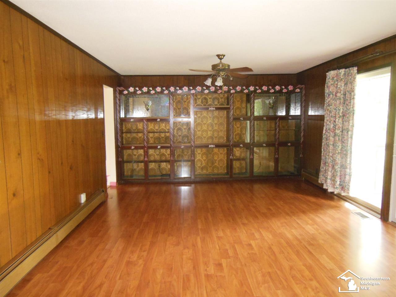 16467 Ida Center Road Petersburg, MI 49270 - Photo 19 of 41 31389961-18.JPG