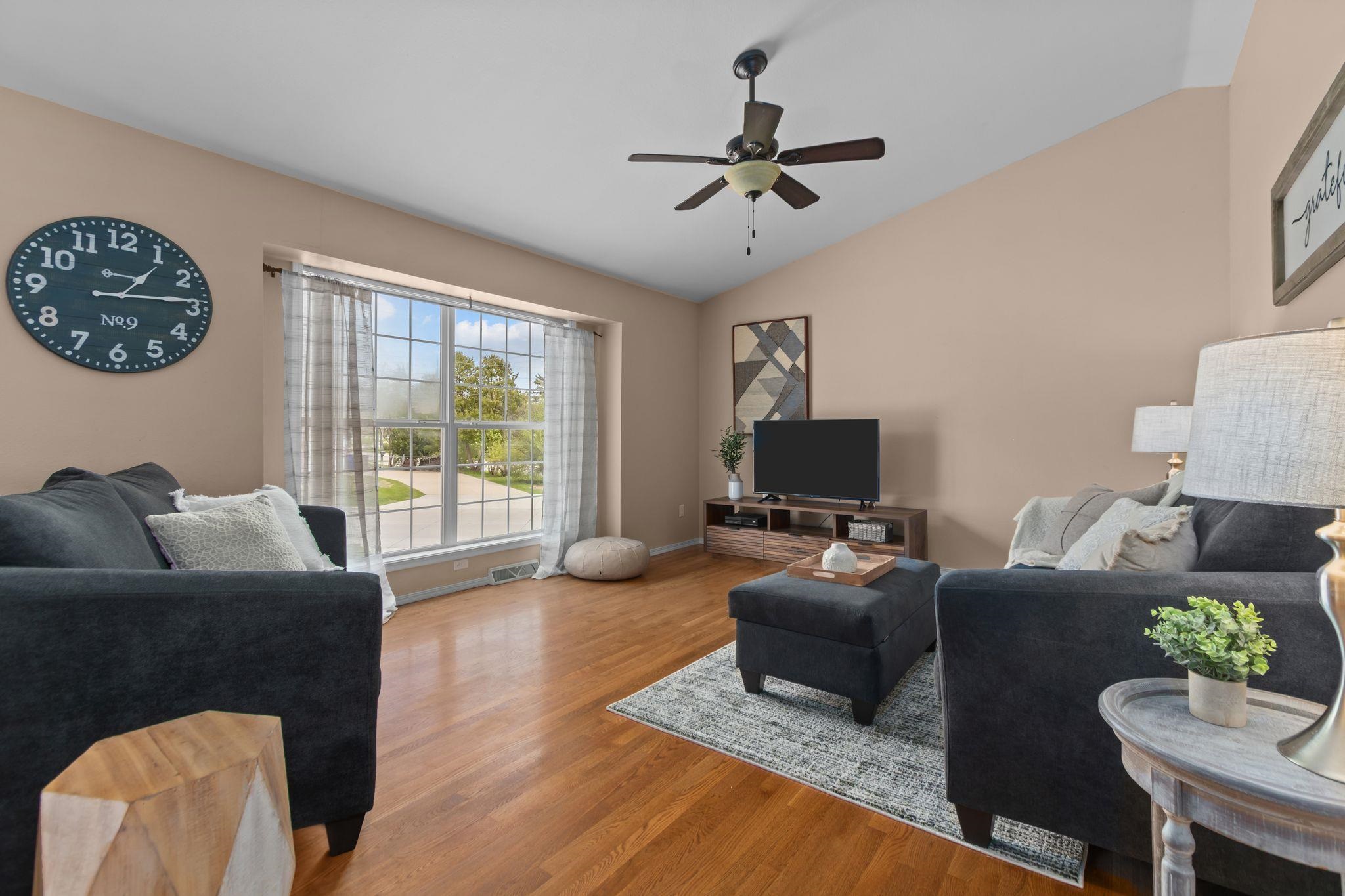 1841 South Seminole Road Appleton, WI 54914 - Photo 5 of 46