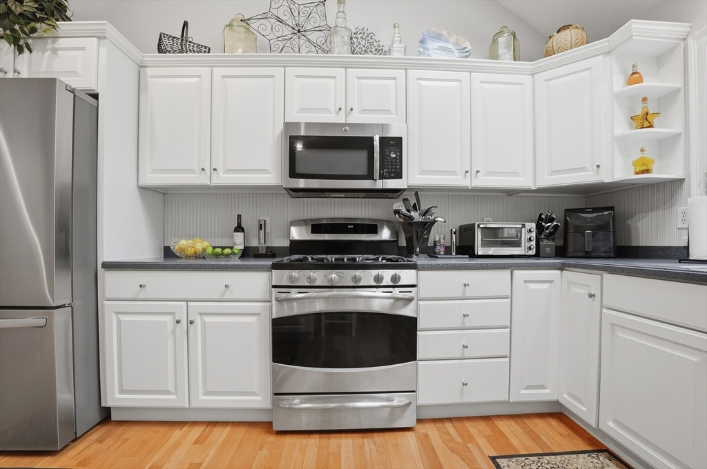 51 Falling Leaf Lane Barnstable, MA 02655 - Photo 17 of 42