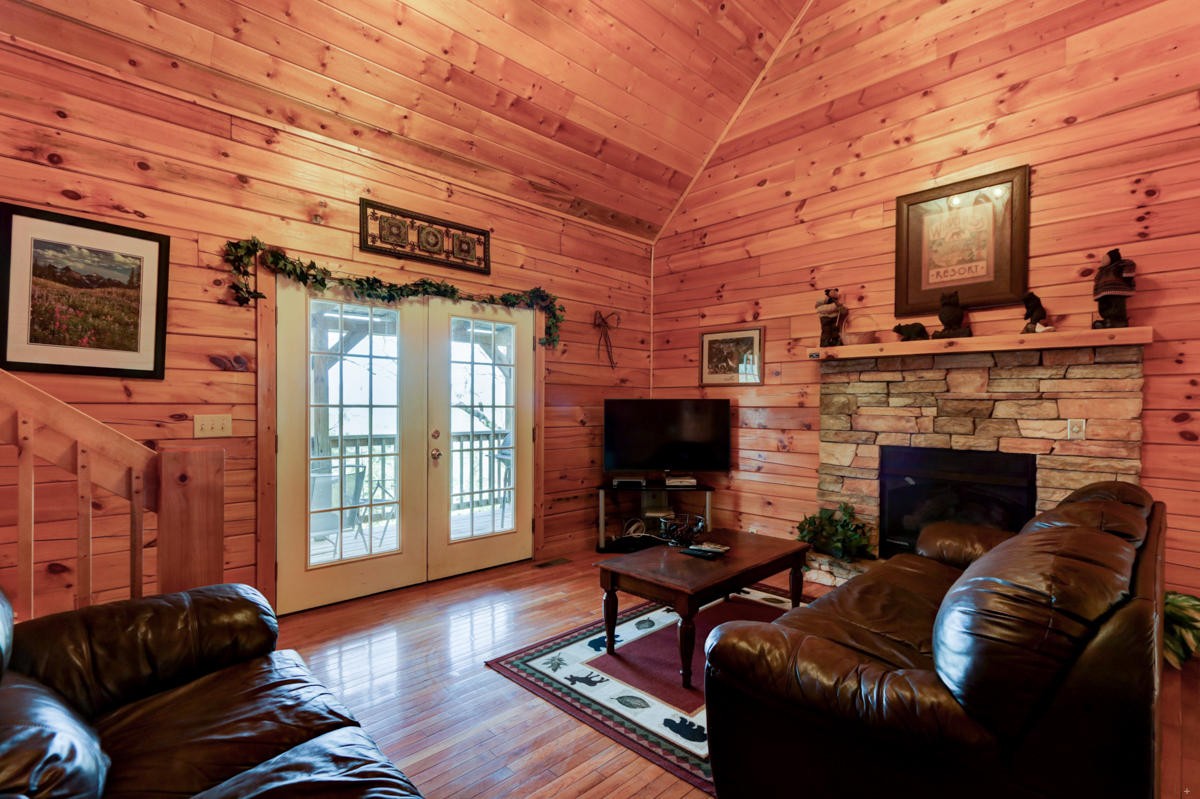 3111 Valley Home Road Pigeon Forge, TN 37862 - Photo 4 of 29