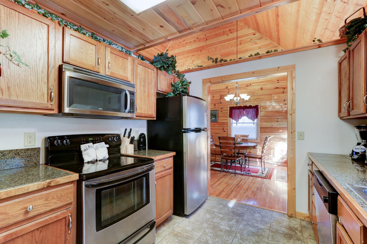 3111 Valley Home Road Pigeon Forge, TN 37862 - Photo 10 of 29