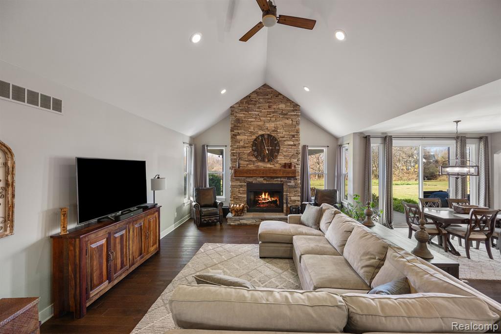1535 Townsend Road Leonard, MI 48367 - Photo 30 of 73